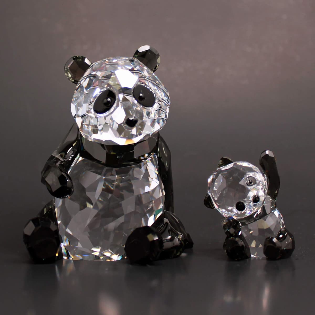 Swarovski Figura de cristal Panda madre con cría 5063690