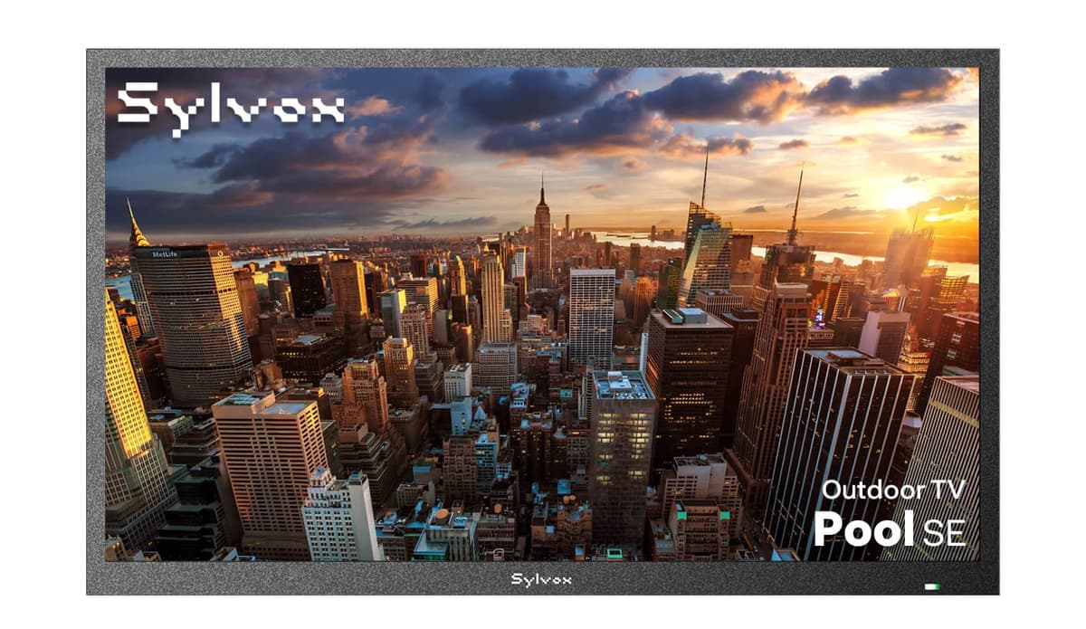 SYLVOX 32" TV Exterior 1500 nits IP55 1080p Smart TV Google OS WiFi Bluetooth