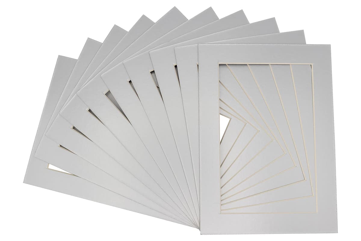 Poster Palooza Pack de 100 paspartús precortados 8x12 para marco 12x16 - Metallic Silver M1735