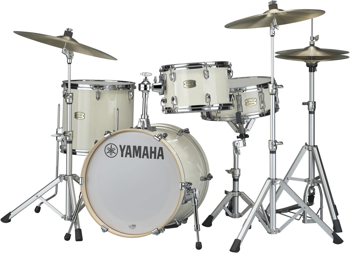 Yamaha Stage Custom Birch 3pc Bop Drum Shell Pack con bombo 18" y redoblante 14" Classic White (SBP8F3CLW)