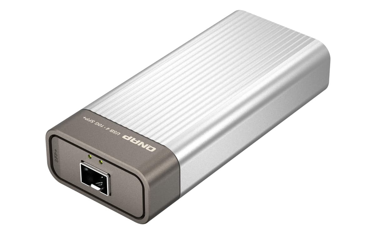 QNAP - Adaptador de red 10GbE SFP+ a USB 4 Type-C y compatible con Thunderbolt 3/4 (QNA-UC10G1SF)