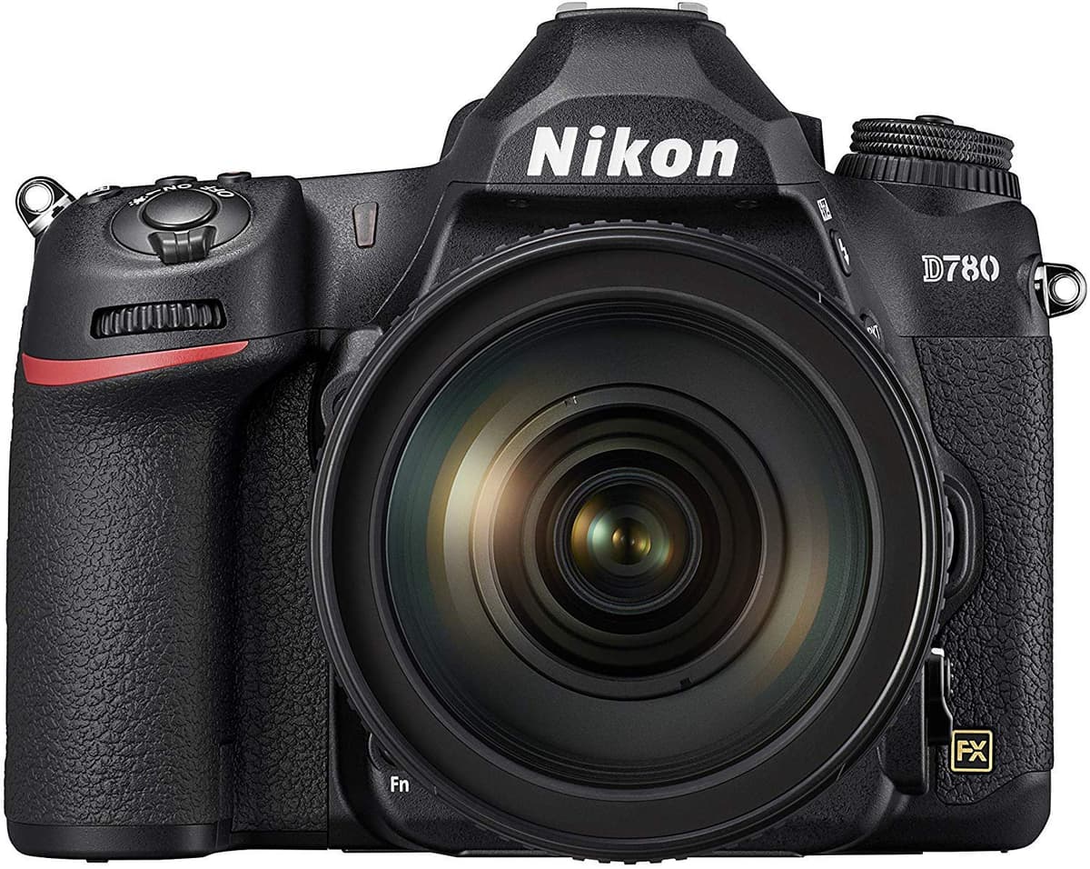 Nikon D780 con AF-S NIKKOR 24-120mm f/4G ED VR (Renewed) 1619-CR