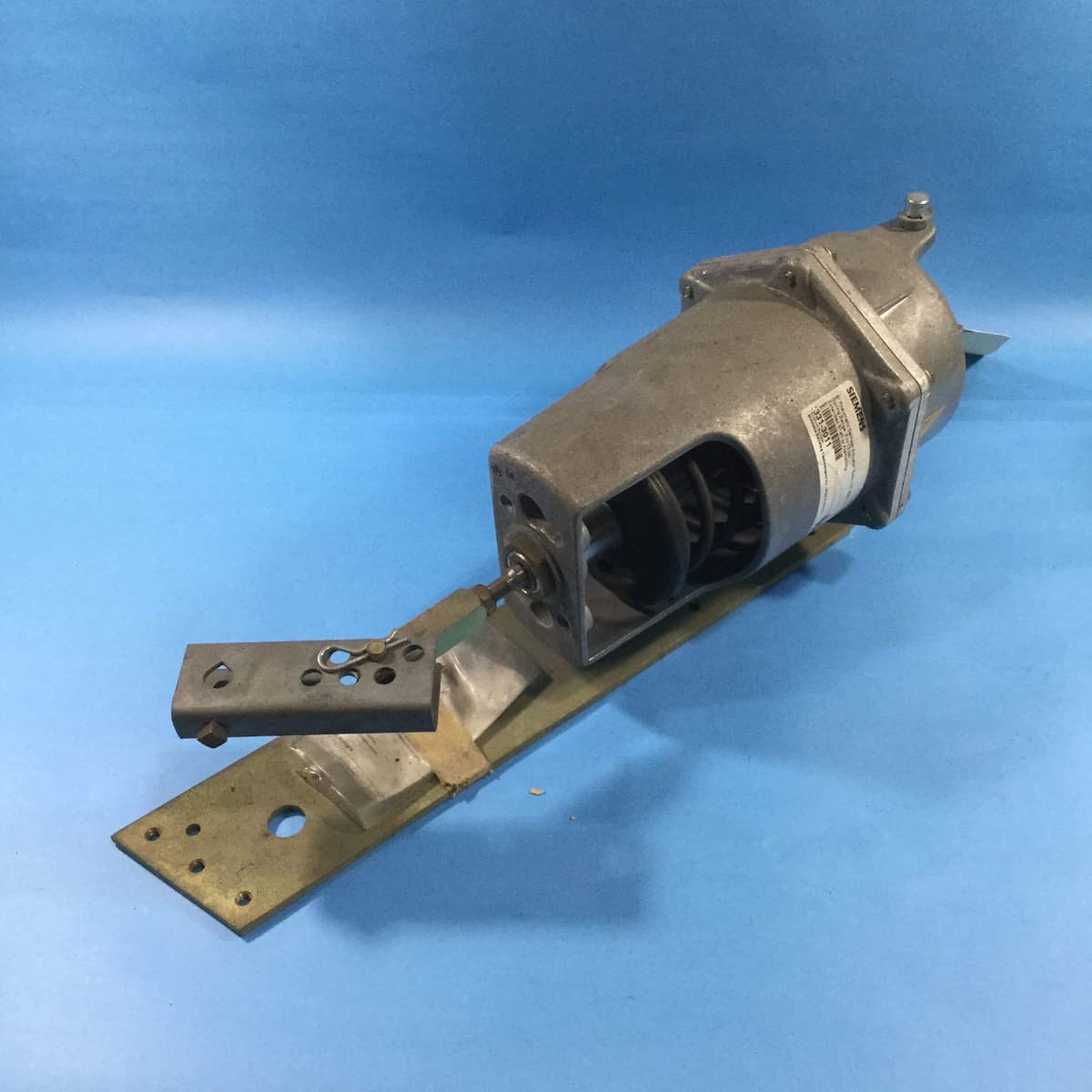 Actuador neumático Siemens 3313011 para compuertas, carrera 4"