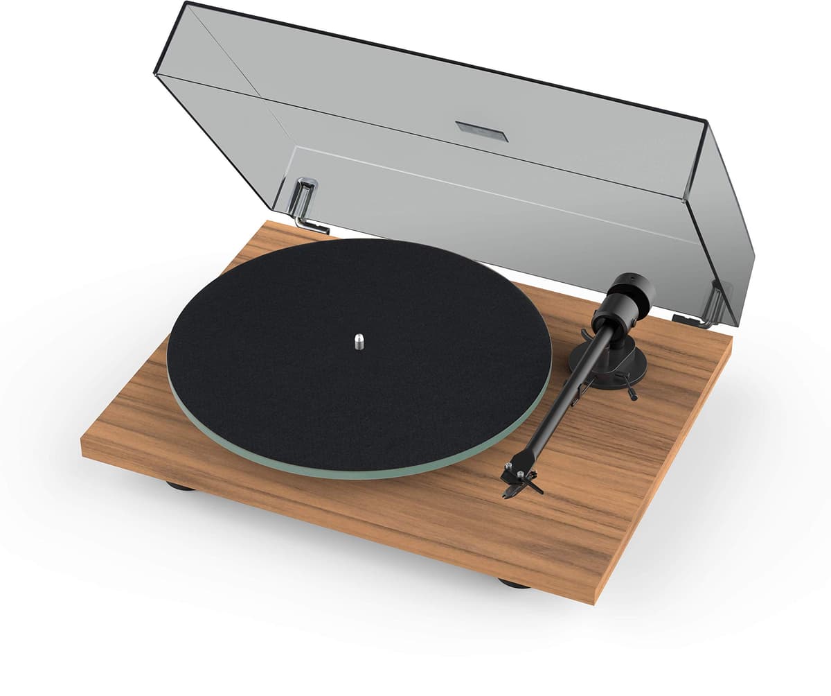 Pro-Ject T1 Evo BT Turntable con cápsula OM10 (Nogal)