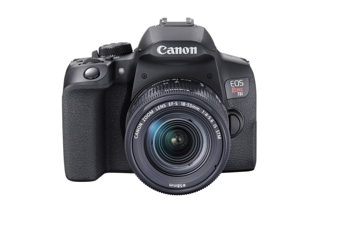 Canon EOS Rebel T8i con lente EF-S 18-55mm (Renewed) 3924C002