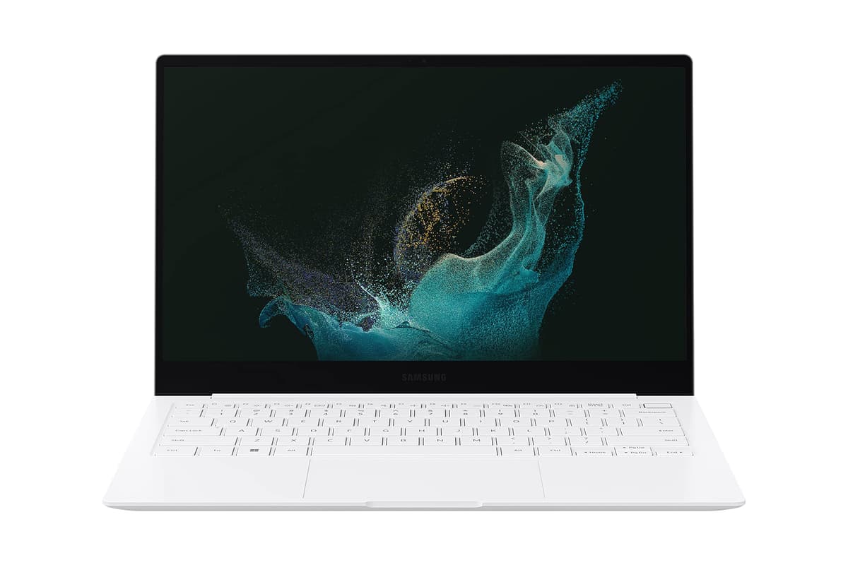 Samsung 13.3" Galaxy Book2 Pro i7 8GB 512GB Plata (2022) NP930XED-KF1US