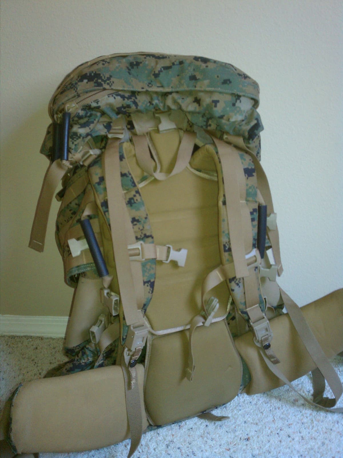 Ammo Can Man MARPAT ILBE Mochila Principal Gen. 2 con Tapa, Cinturón, Correas y Portaradio 1