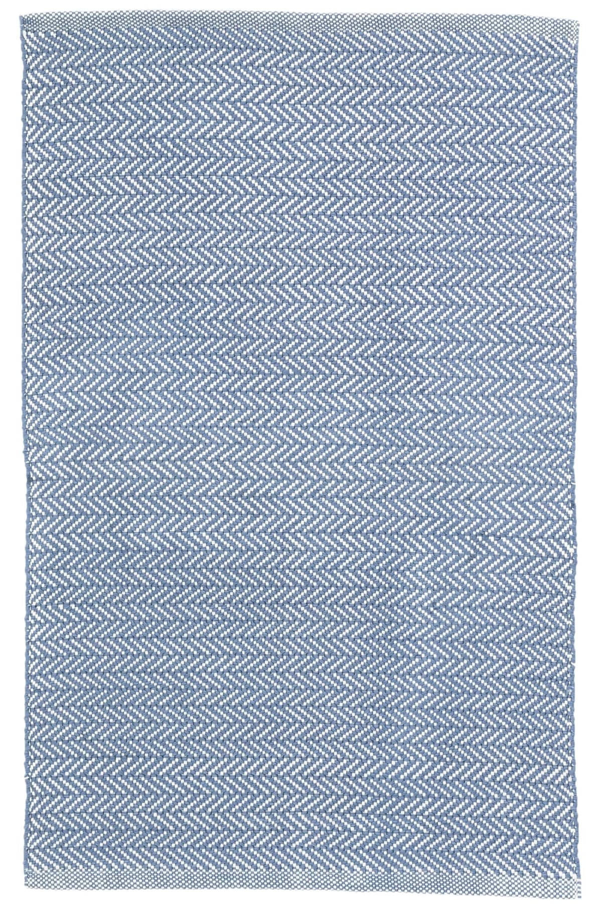 Dash & Albert Herringbone Denim/Ivory Alfombra Interior/Exterior Tejida a Mano, 7.5 x 9.5 ft, Azul/Marfil DA395-810