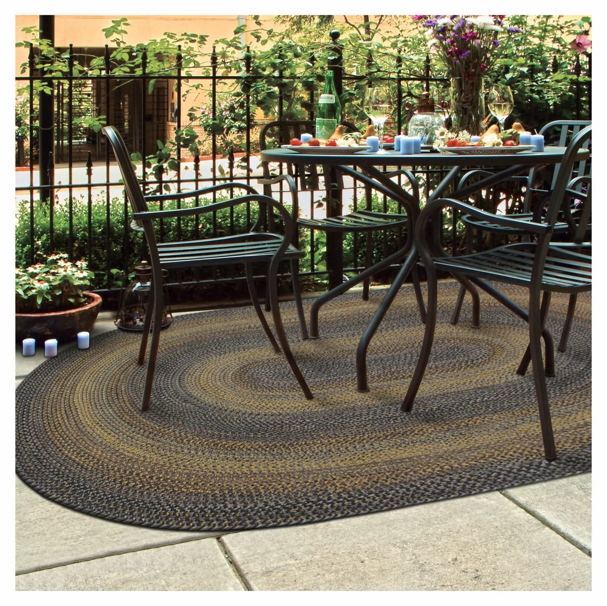 Homespice Black Forest Alfombra Trenzada Ovalada 5x8 - Reversible, resistente a manchas y apta para exterior 304025-IN