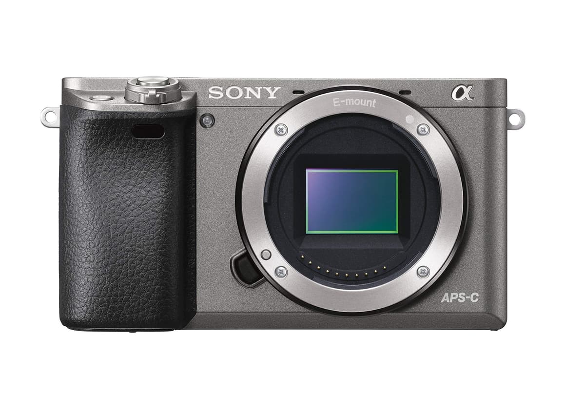 Sony Alpha a6000 Cámara digital sin espejo 24.3MP tipo SLR con LCD de 3.0 pulgadas - Solo cuerpo (Grafito) (Reacondicionada certificada) ILCE-6000/H-cr