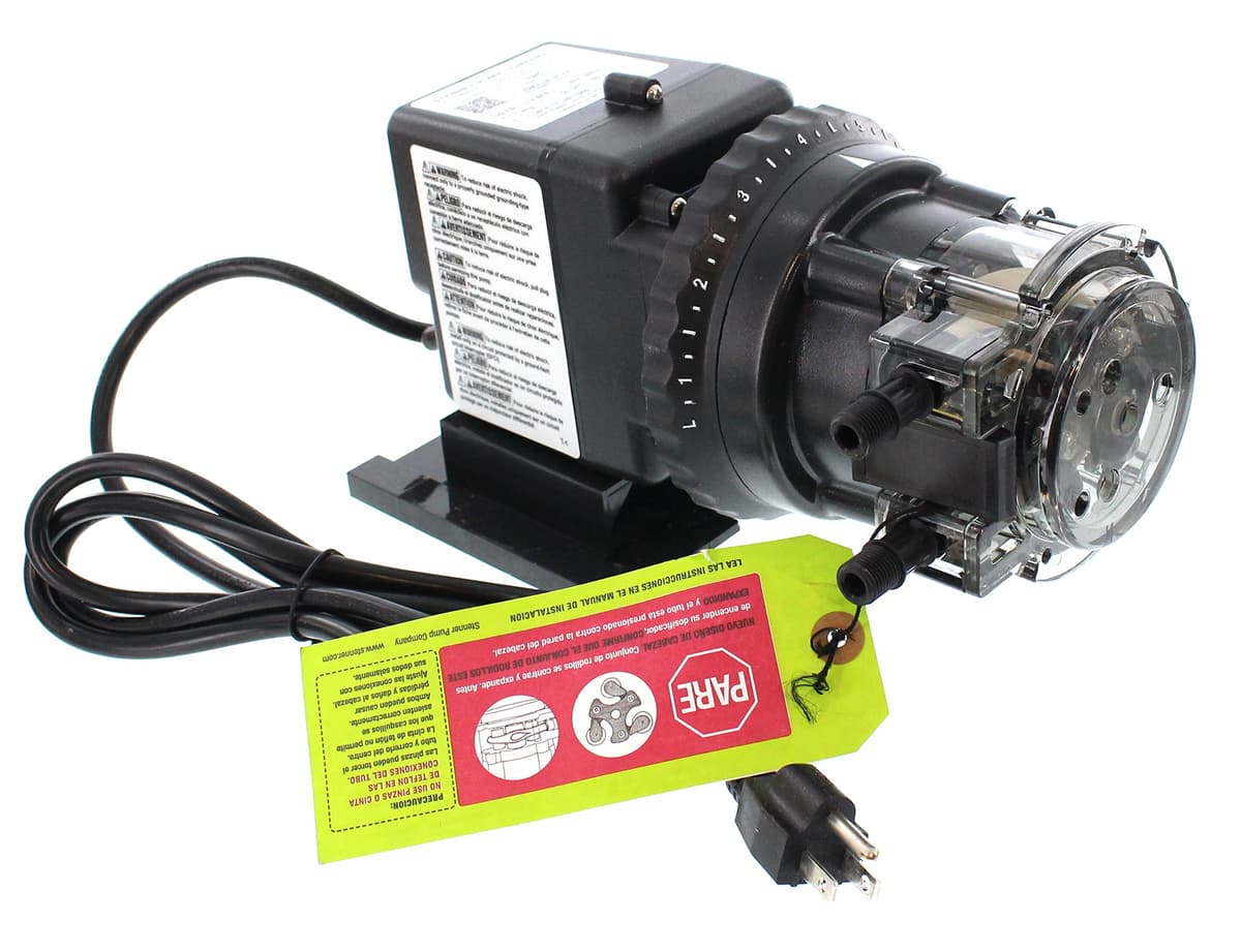 45M5 Stenner Pump - Cabezal ajustable 2.5-50 gpd, 25 psi (Motor y cabeza) 45M5_PHO