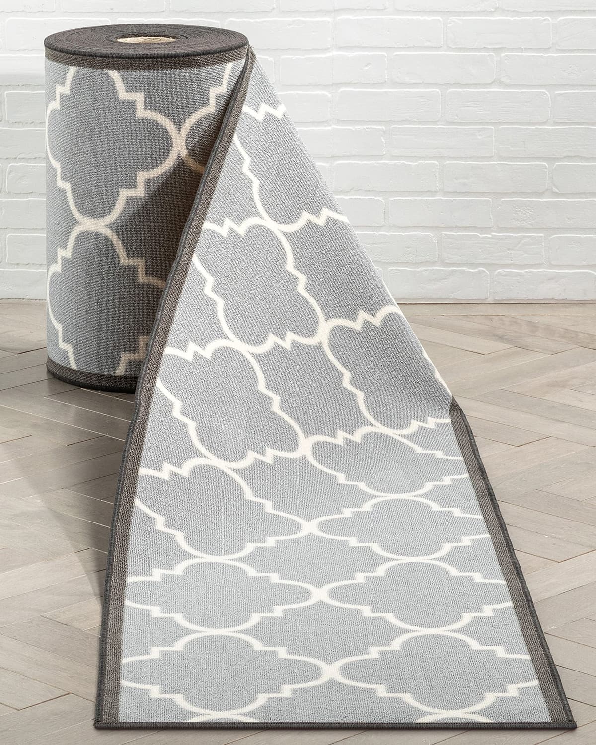 Well Woven Runner 31" Ancho - Brooklyn Trellis Gris IHS-6518R-31-55
